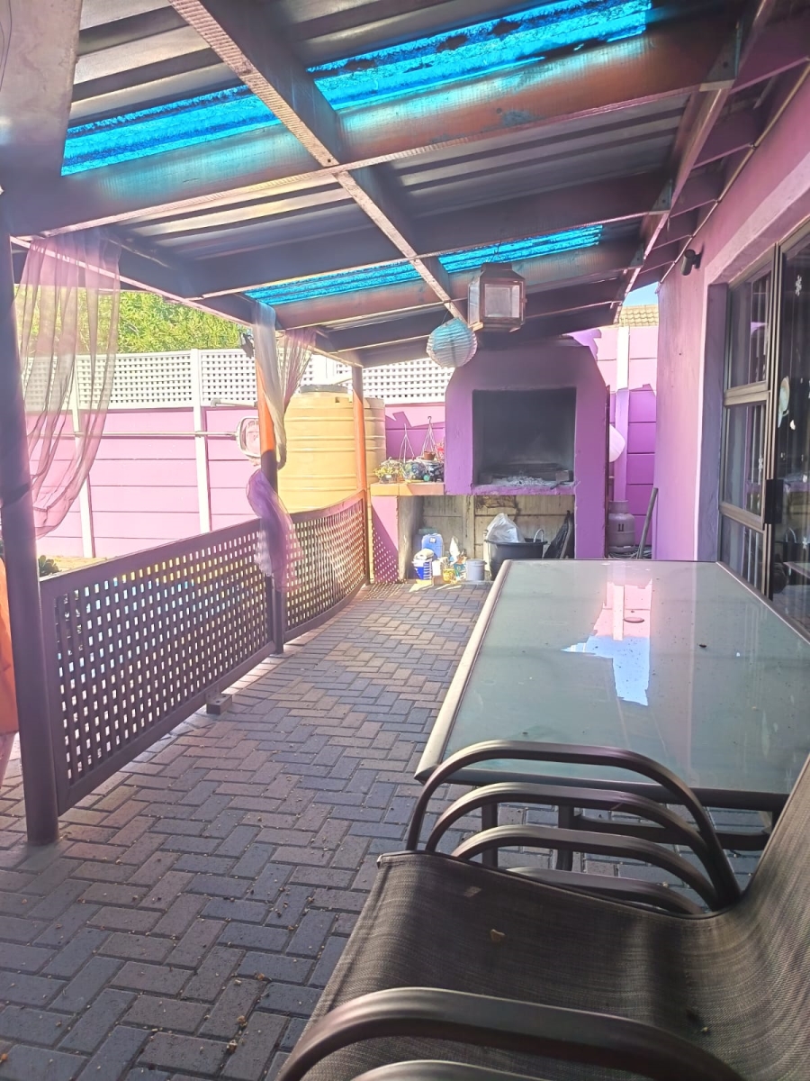 3 Bedroom Property for Sale in Tuscany Glen Western Cape